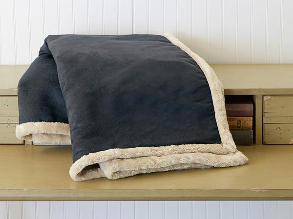 The Artic Throw - Black Faux Leather reversed Pearl Faux Fur - 
