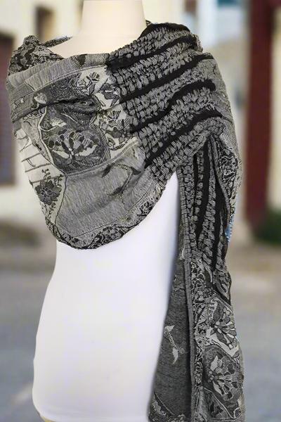 Woven Reversible Ruffled Scarf/Shawl - Midnight White