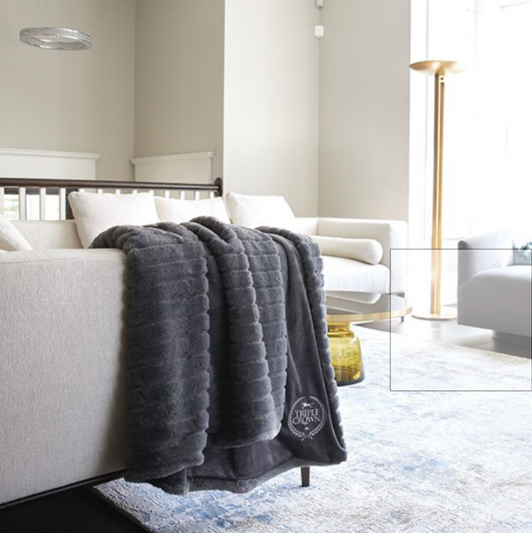 Aspen Plush Throw|5 Colors|Decorating Option